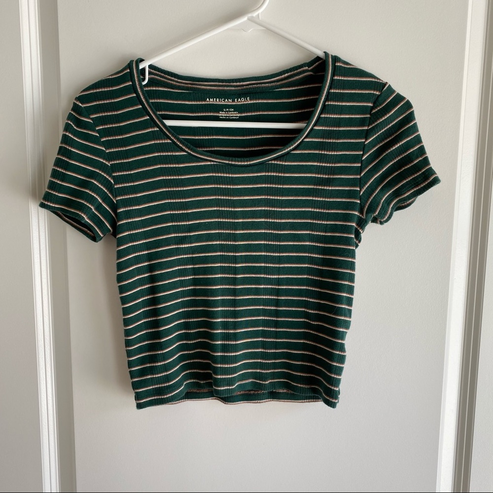 American Eagle fitted crop tee size S